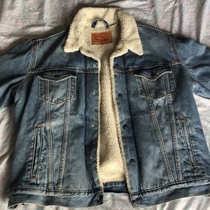 Brand New Levi’s Sherpa Jean Jacket